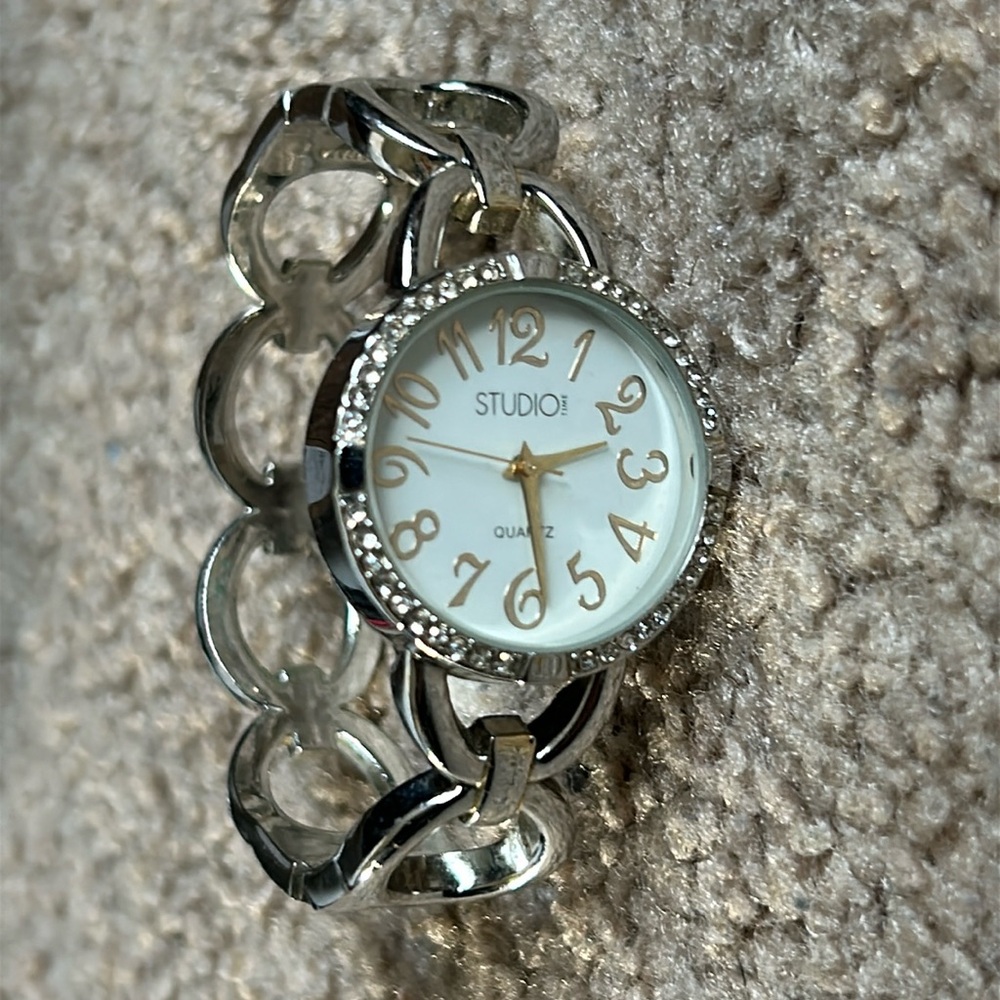 Studio women’s vintage silver chainlink crystal bracelet‎ watch one size